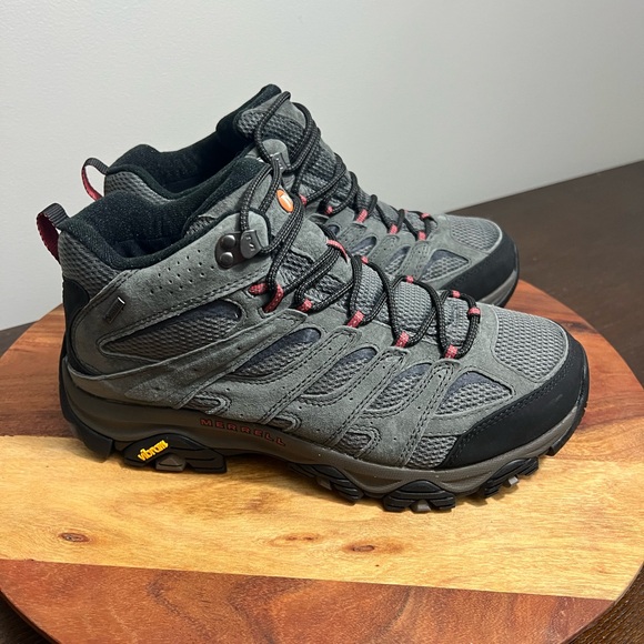 NIB Moab 3 Mid GTX Beluga Color Men Size 11 Wide - Picture 3 of 8